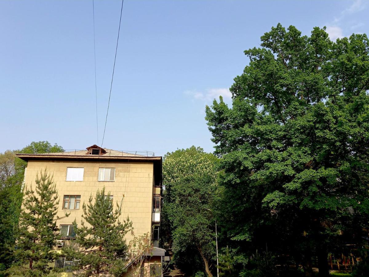 Квартира На Набережной Αλμάτι Εξωτερικό φωτογραφία